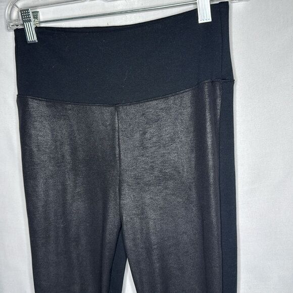 Spanx Assets Black High Waisted Shiny Stretch Shaping Leggings. Size Medium. - Picture 2 of 9